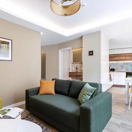 Vingriu Street By Reside Baltic *