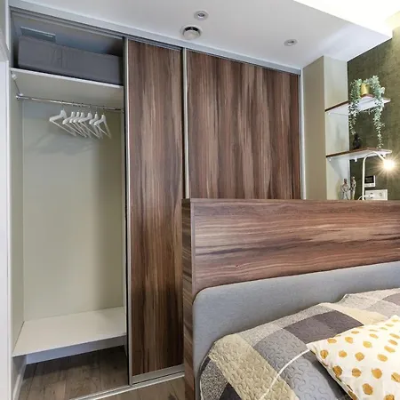 Vingriu Street By Reside Baltic